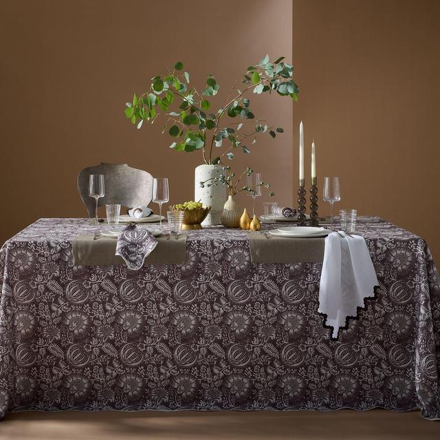 Matouk Granada Round Tablecloth, 90"
