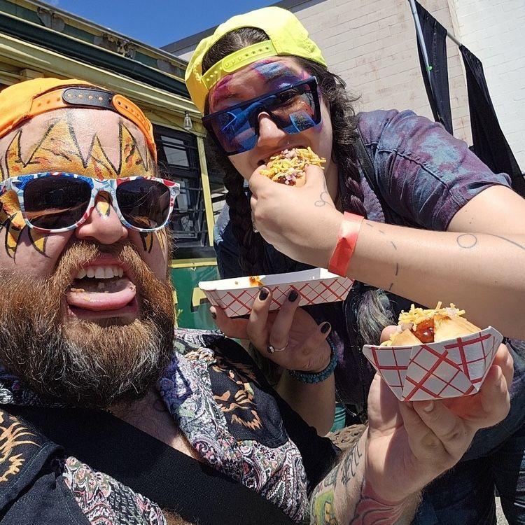 Hotdog Safari, Baby!