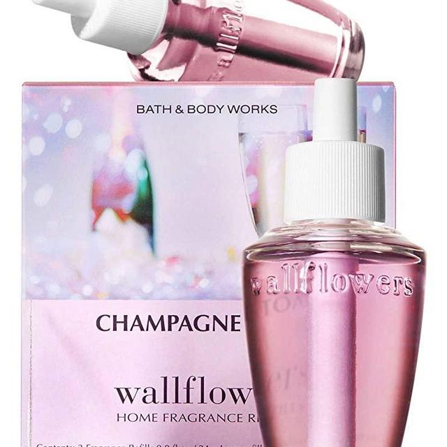 Bath and Body Works Champagne Toast Wallflower refill 2 Bulbs