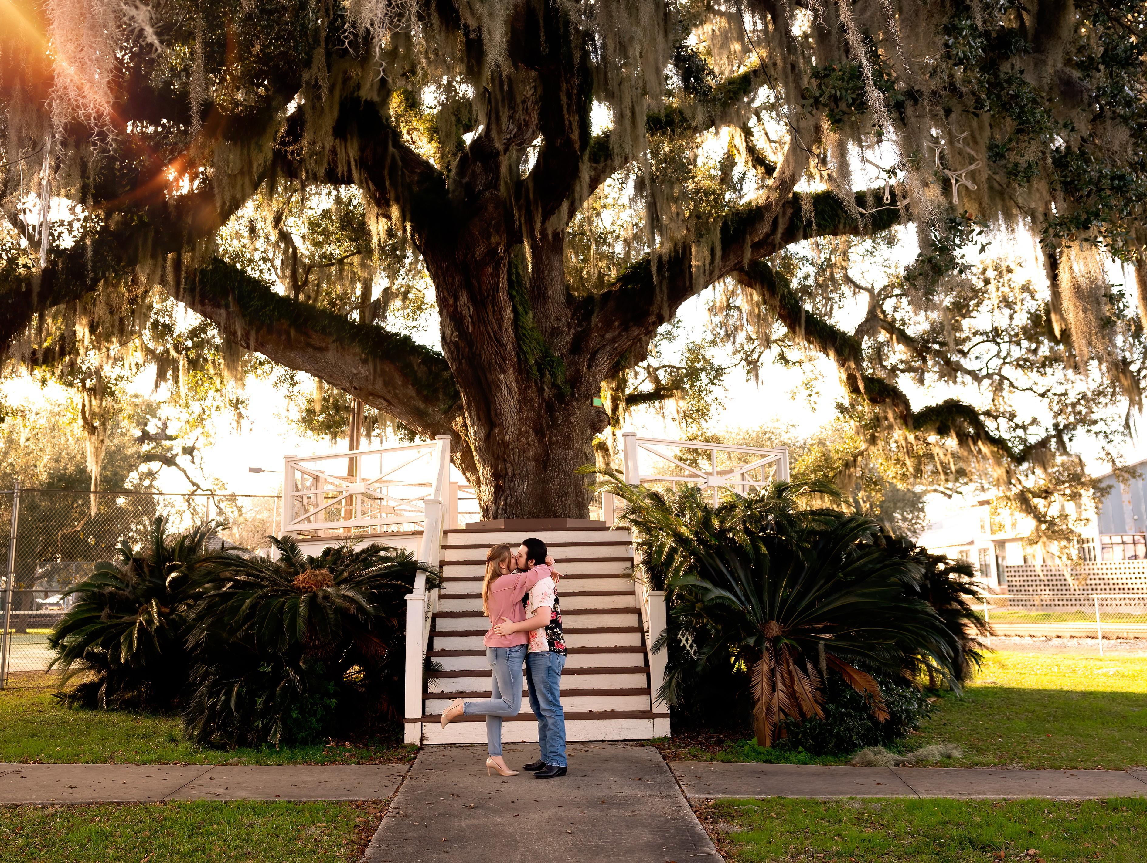 The Wedding Website of Skylar Kephart and Alexander Holloway