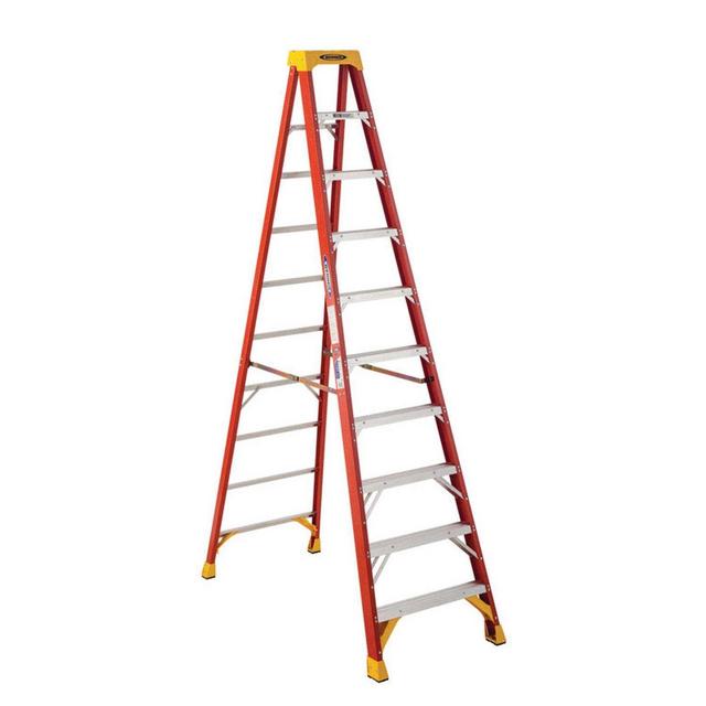 Werner 10 ft. H Fiberglass Step Ladder Type IA 300 lb. capacity