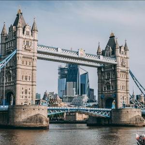 The London Chapter: Lights & Legends