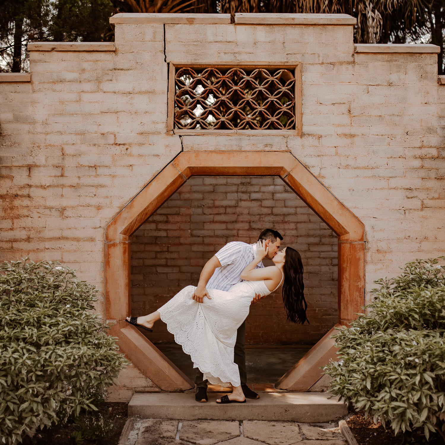 Engagement pictures at Bok tower Gardens