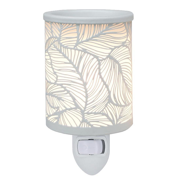 CVHOMEDECO. Wall Plug-in Electric Wax Melt Warmer Decorative Metal Fragrance Warmer for Scented Candle, Wax Melts, Tarts and Fragrance Oils, Night Light Decor., Leaves