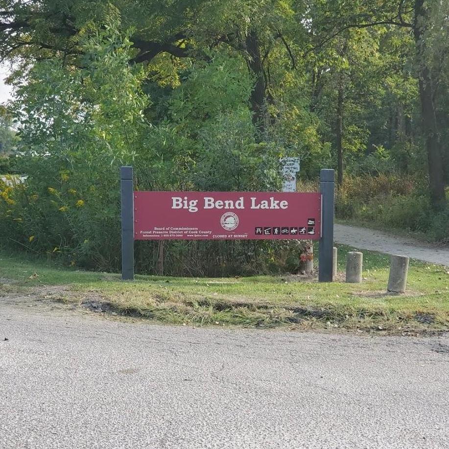 Here is the sign showing the correct entrance to Big Bend Lake. Continue into the parking lot until you hit the first bend.