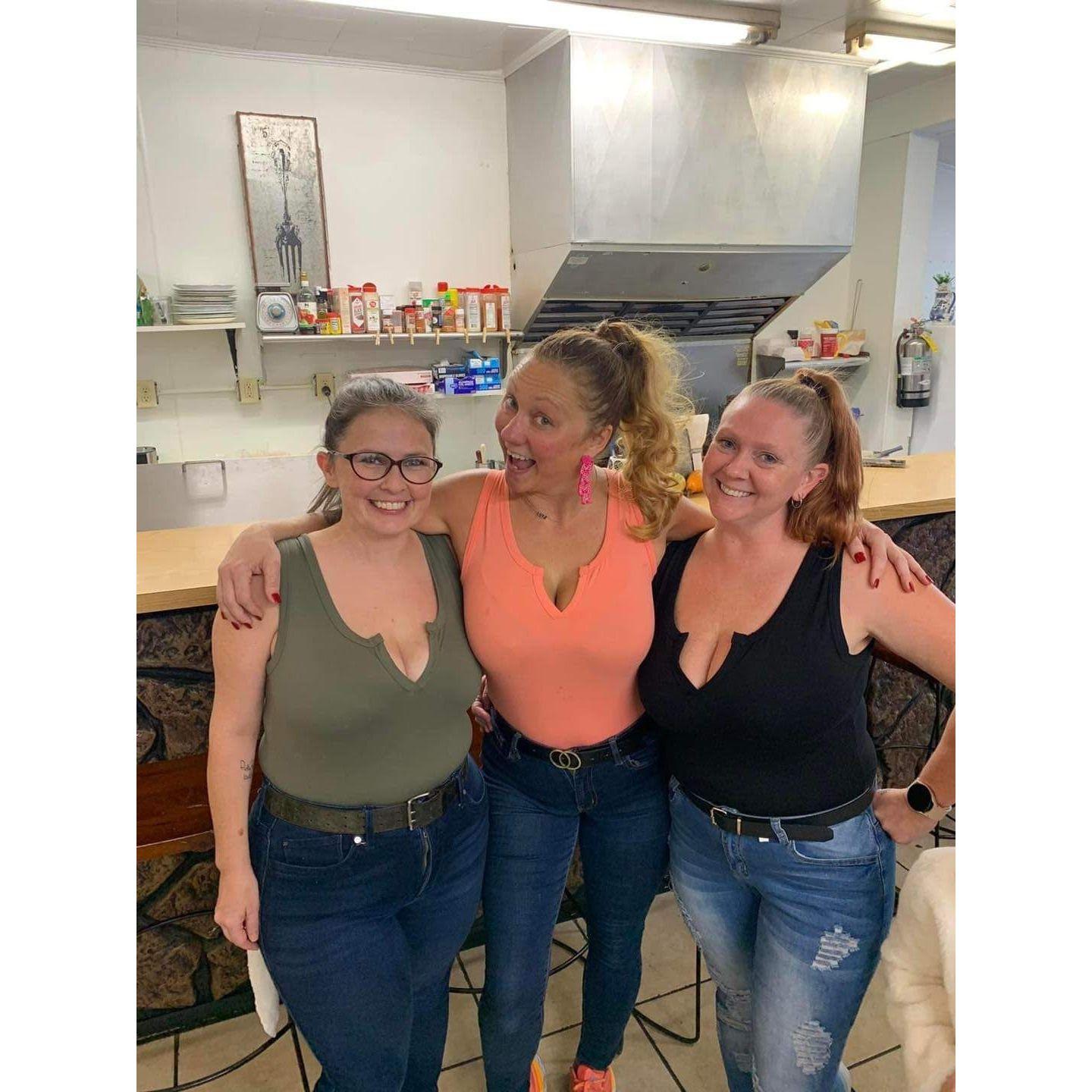My work girlies!! 