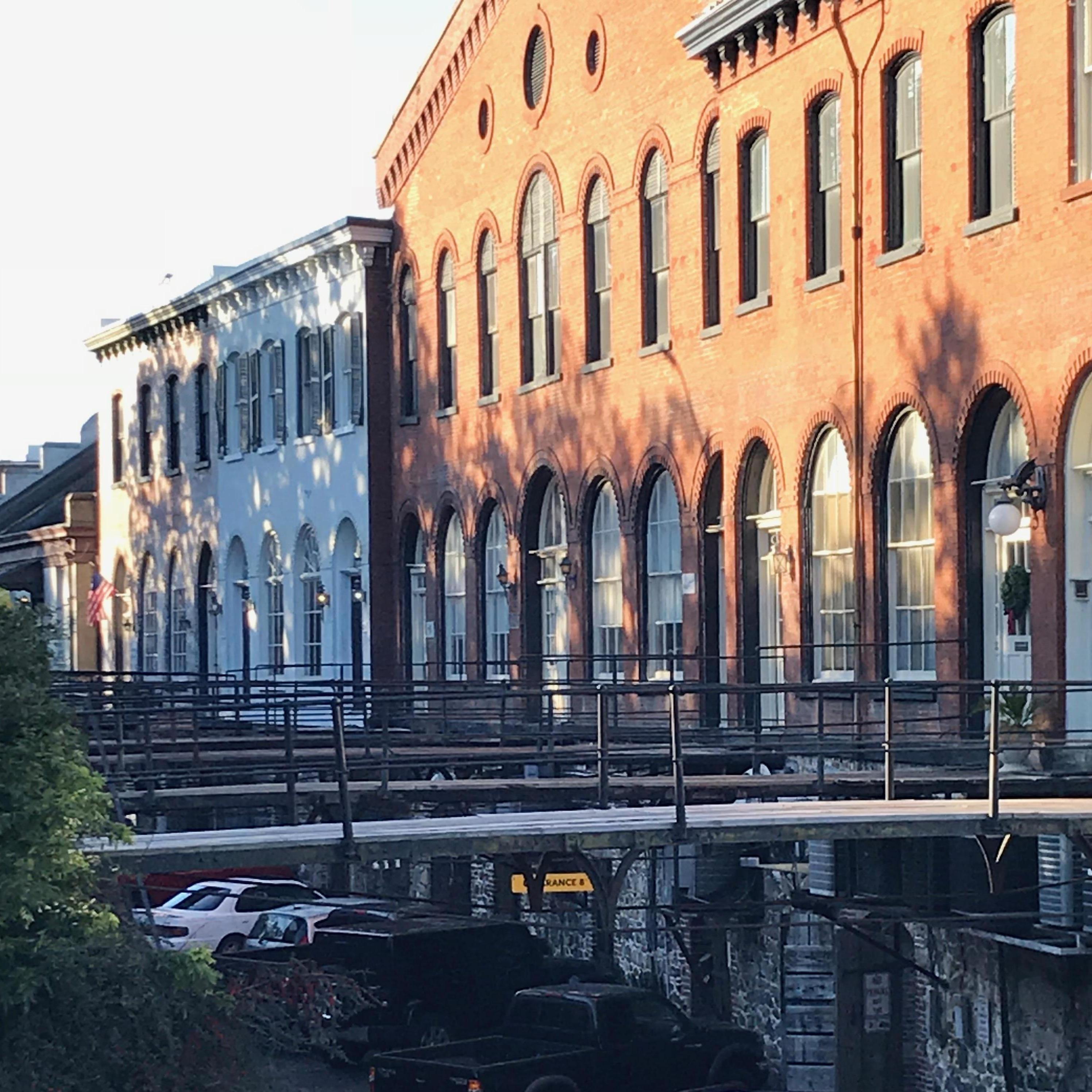 Savannah River St. - A spot to see :)