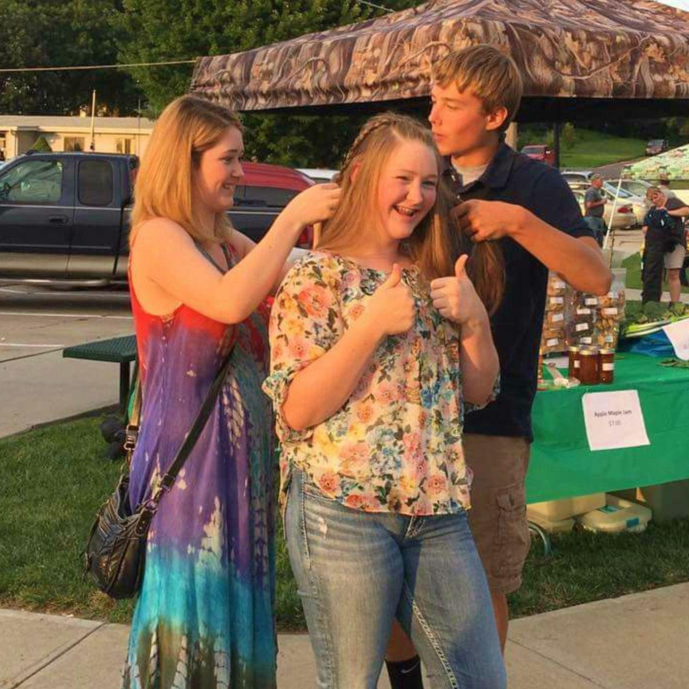 Tanner meeting my family for the first time, helping my sister with my hair emergency!