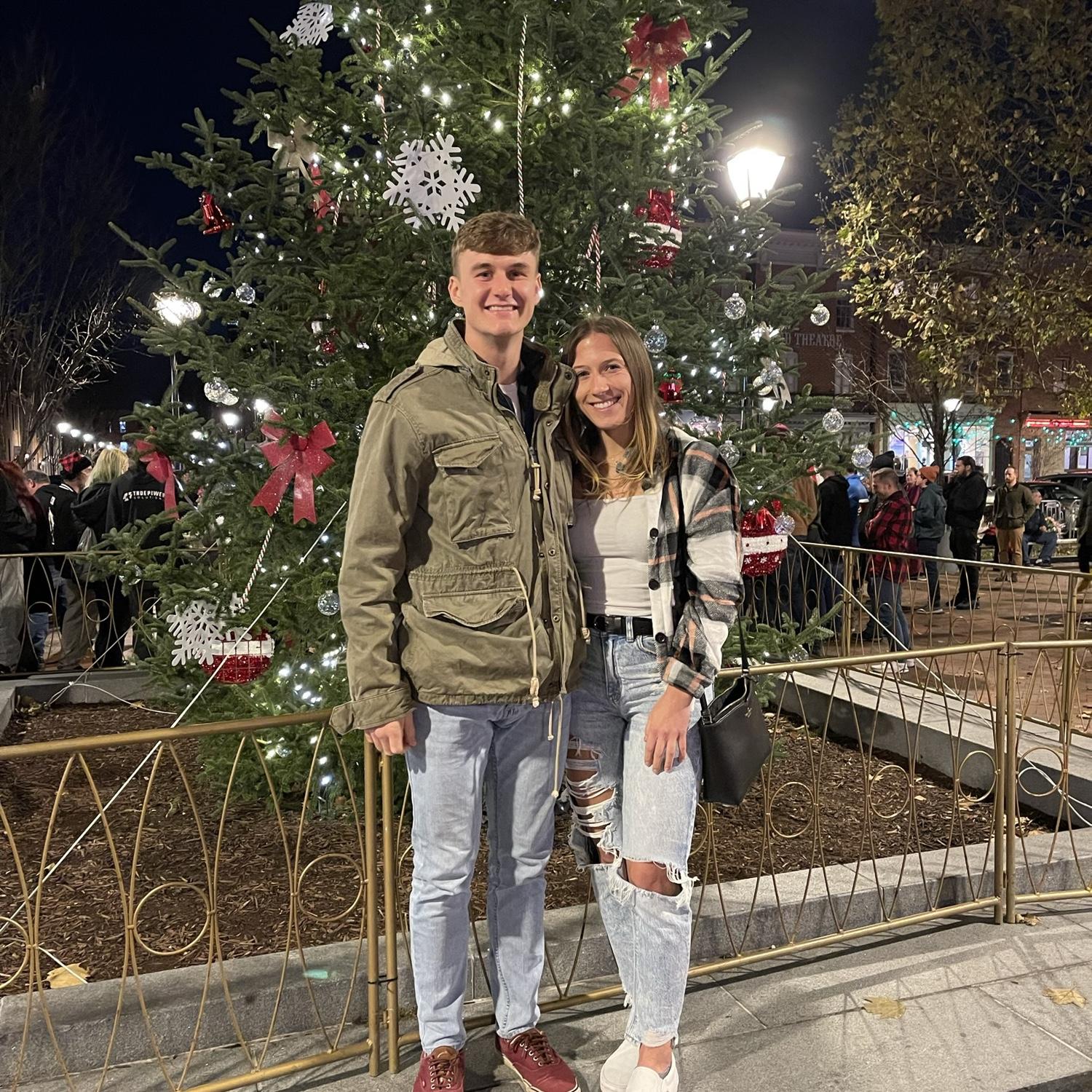 Exploring Baltimore City during Christmas 2022!