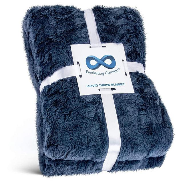 Everlasting Comfort Luxury Faux Fur Throw Blanket - Ultra Soft and Fluffy - Plush Throw Blankets for Couch Bed and Living Room - Fall Winter and Spring - 50x65 (Full Size) Navy Blue