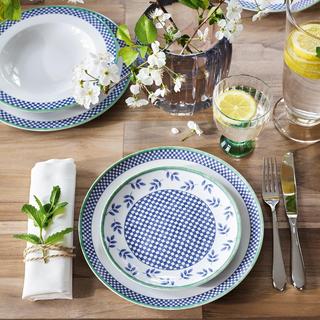 Switch 3 Castell Coupe Salad Plate