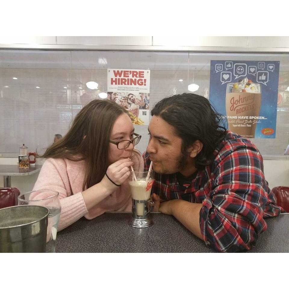 Romantic milkshakes for an anniversary date (Feb, 2018)