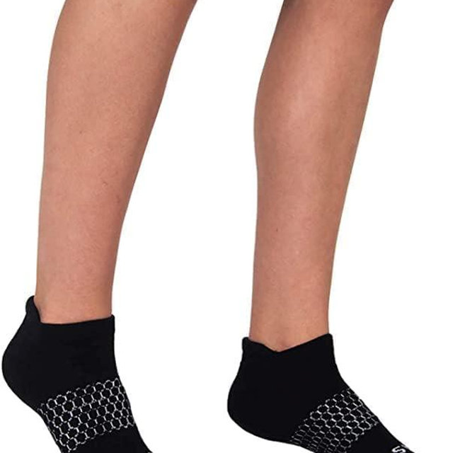 BOMBAS Women's 4 pack Solid Ankle Socks, Size Medium, Black