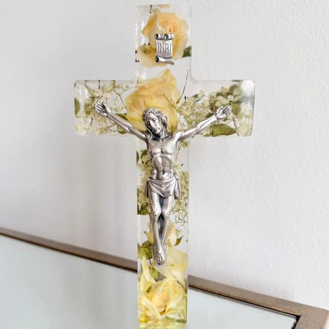 Perfectly Preserved- wedding flower crucifix