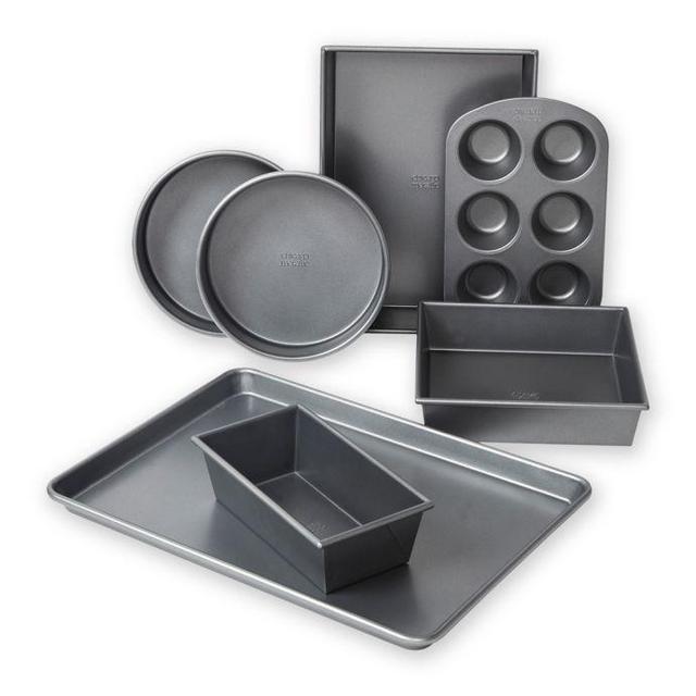 Chicago Metallic™ Professional 7-Piece Bakeware Set with...