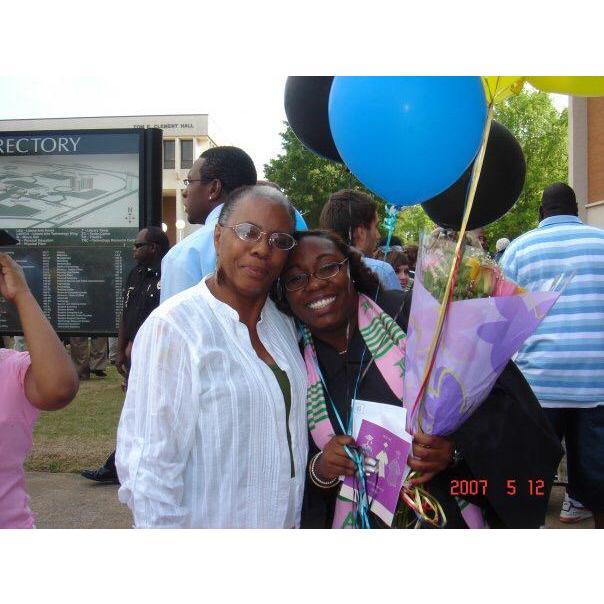Aaliyah and her mother at Aaliyah’s college graduation from Auburn University Montgomery 2007