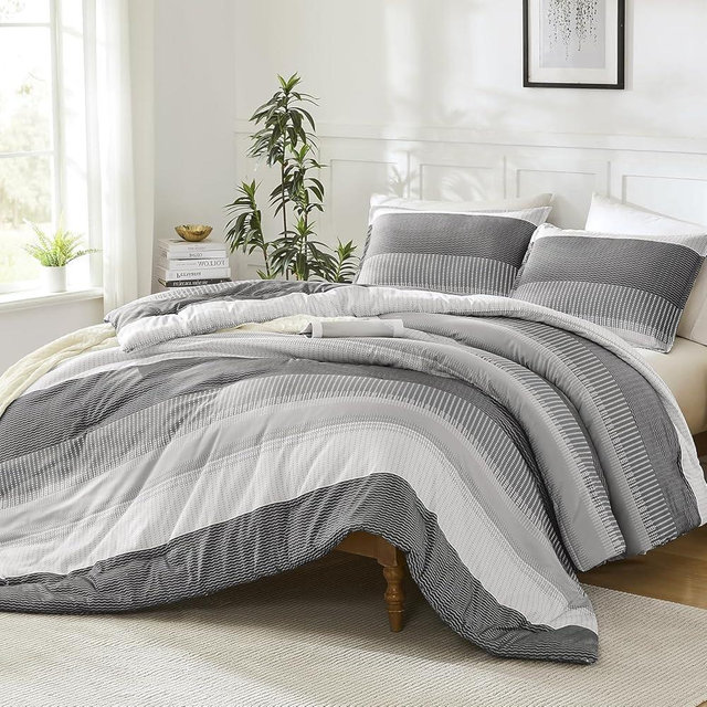 Litanika Dark Grey Comforter Set Oversized Queen - 3 Pieces Lightweight Dark Grey Colorblock Stripe Fluffy Bedding Comforter Sets, All Season Bed Set