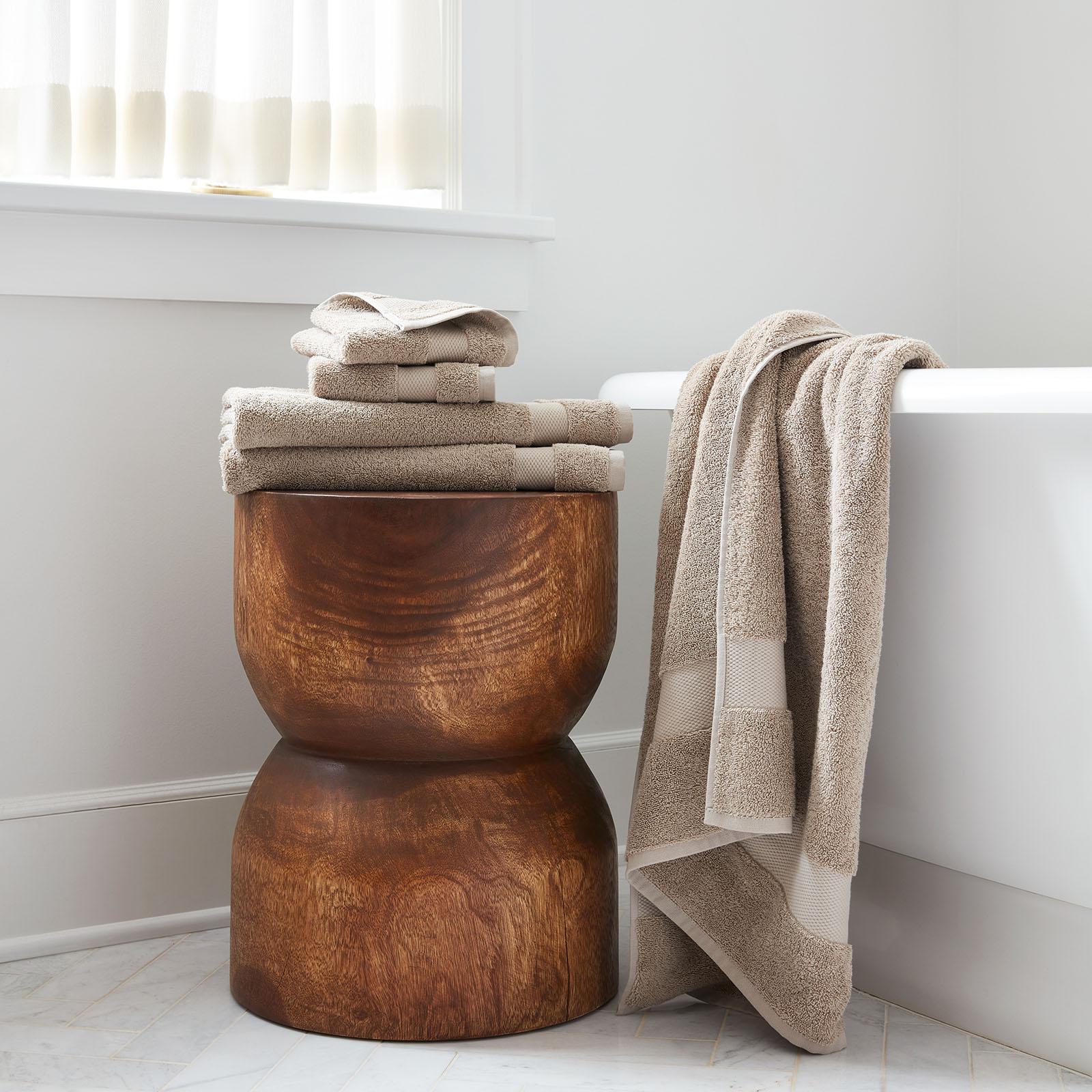 Boll & Branch, Plush 6-Piece Organic Bath Towel Set - Zola