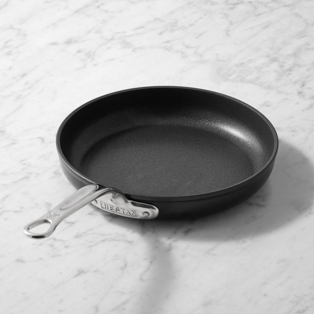 Hestan Titum Fusion Nonstick Skillet:9.5in