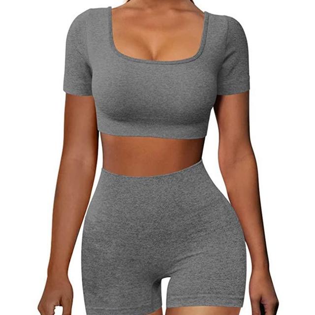 GXIN Women Workout 2 Piece Outfit Removable Pad Bra Set High Waist Sport Shorts