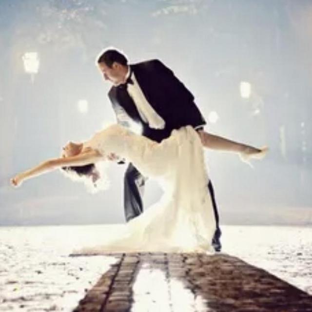 Couples Dance Lessons for the Wedding