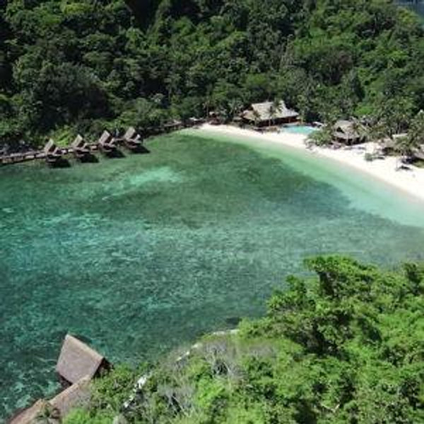 Cauayan Island Resort