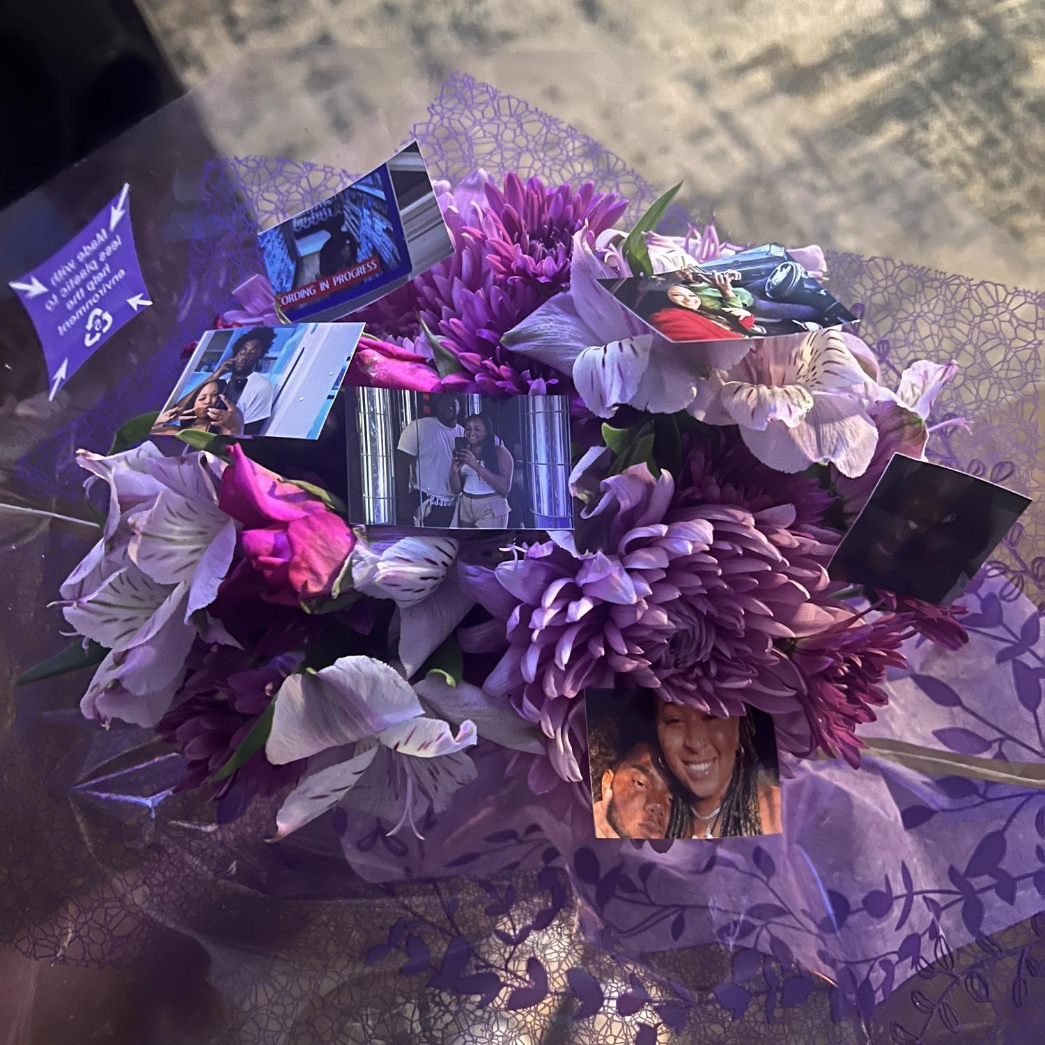 This is what Juan gifted me when he asked me to be his girlfriend.. how sweet <3