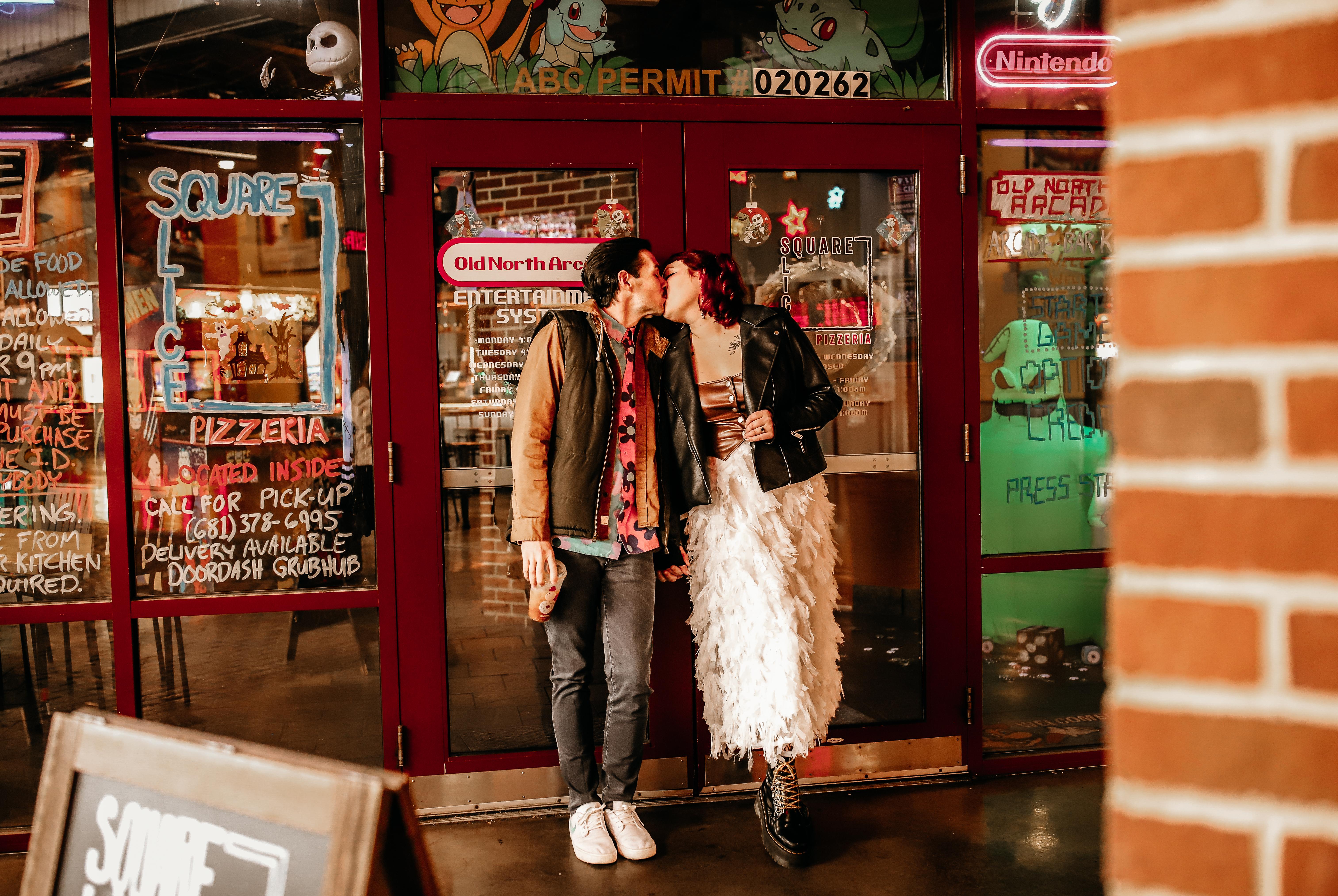 The Wedding Website of Arianna Smith and Jesse Davidson