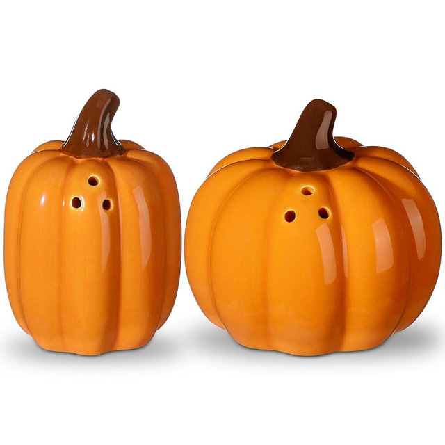 RimCereal 2 Pcs Fall Pumpkin Shaped Salt and Pepper Shakers 3 Inch Ceramic Salt and Pepper Shakers Set for Holiday Home Indoor Kitchen Decorations (Orange)