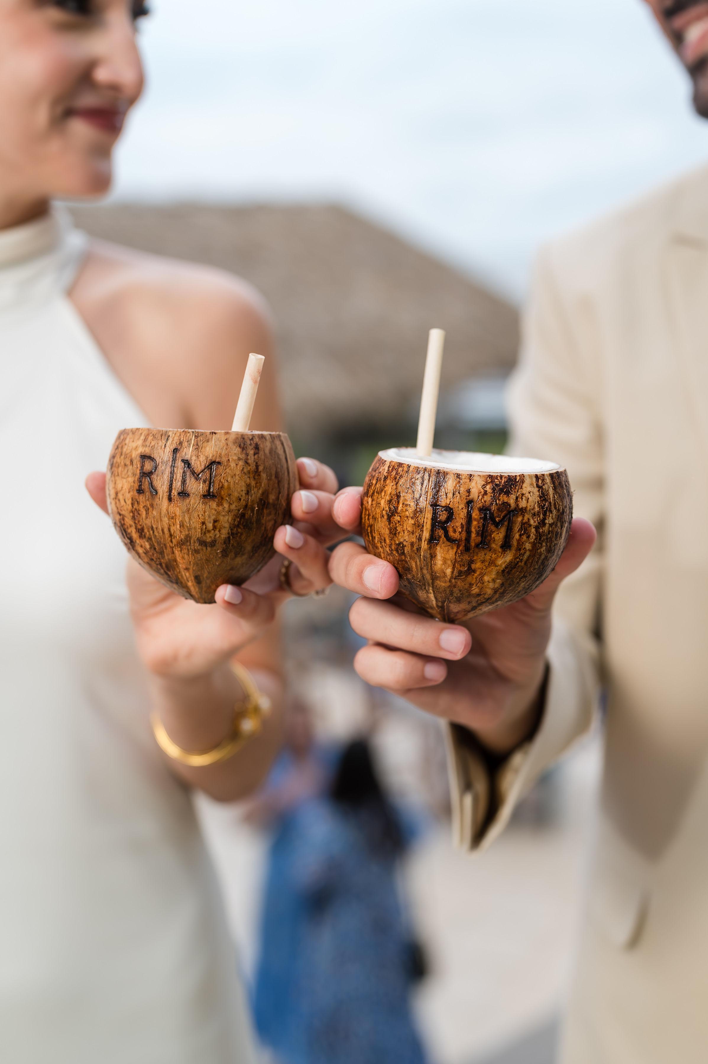 The Wedding Website of Roxana Chamorro and Mauricio Guerrero