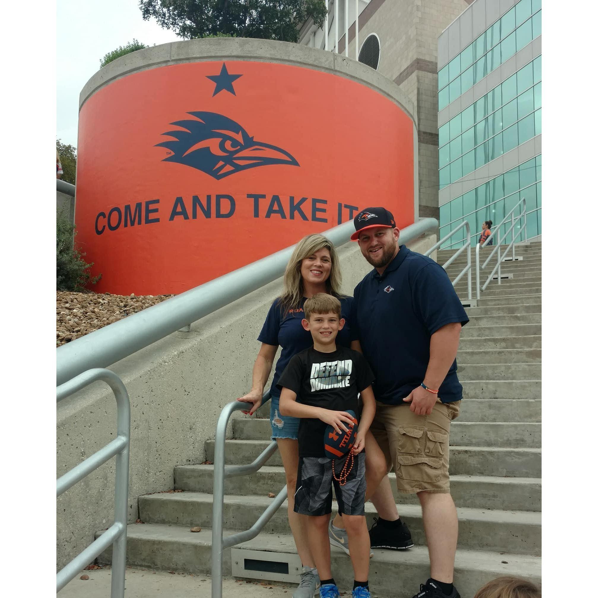 One of our many UTSA games in Alamodome 2018.