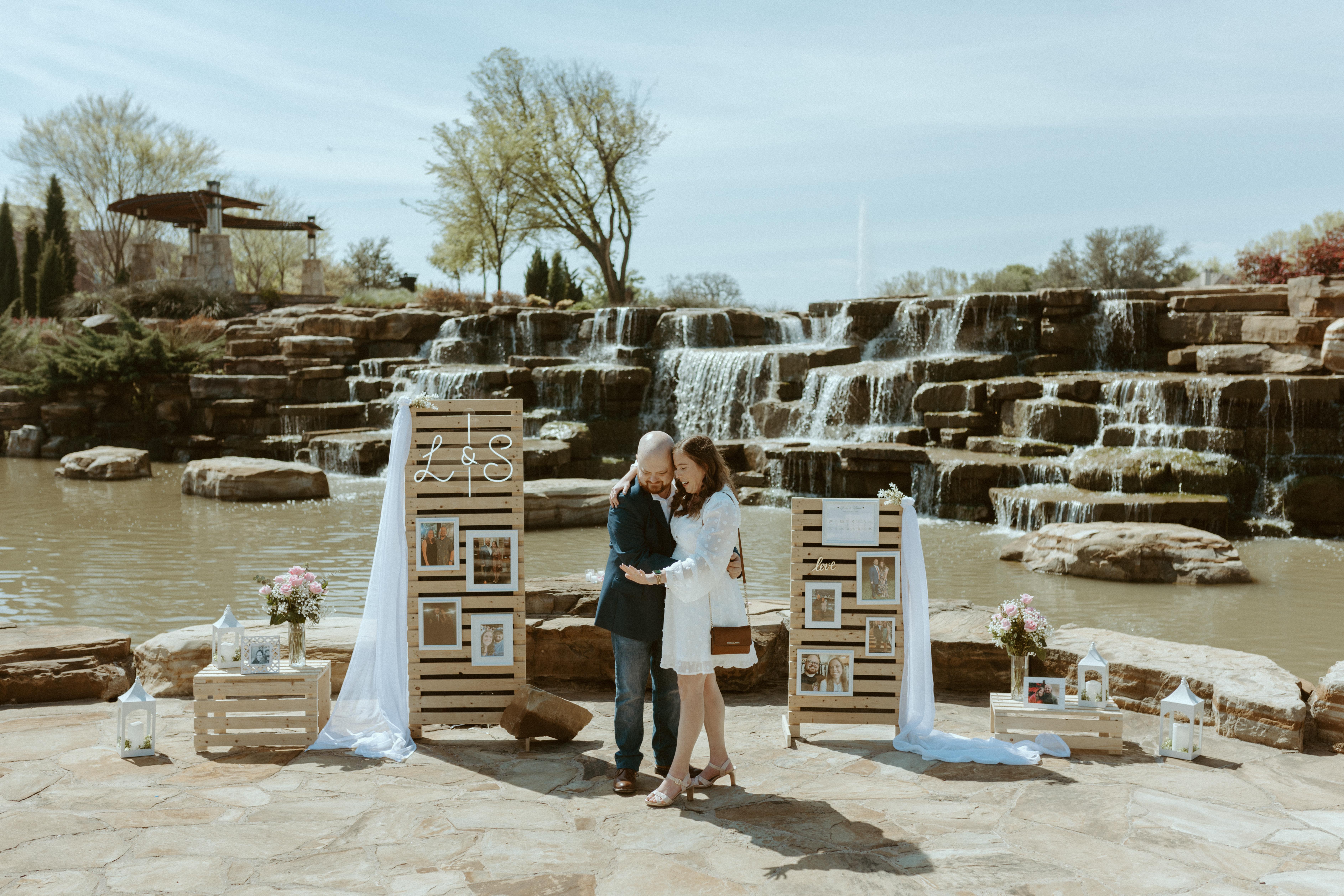 The Wedding Website of Shannon Steele and Luke DeMoss