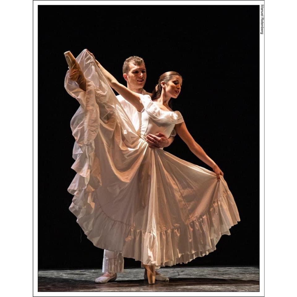 Performing together in San Diego Ballet's Ritmos Latinos.
P.C. Manuel Rotenberg