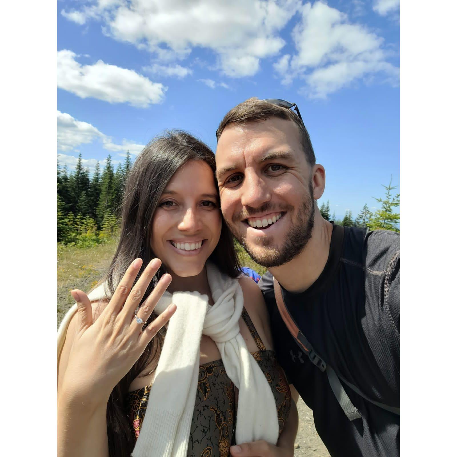 Our engagement ♥
Erik took me on a beautiful hike and asked me to marry him.