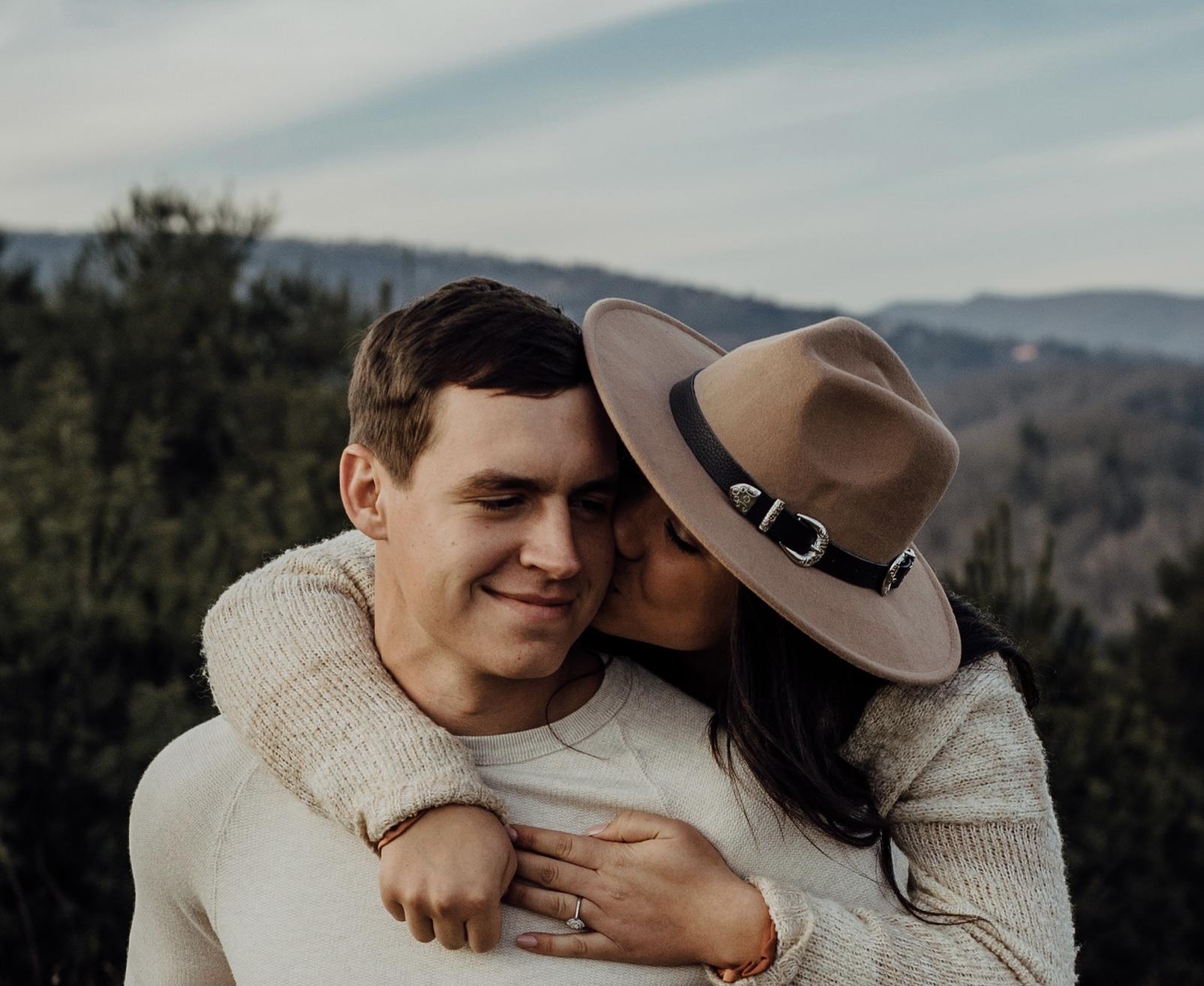 The Wedding Website of Alicia Lewis and Ethan Orr