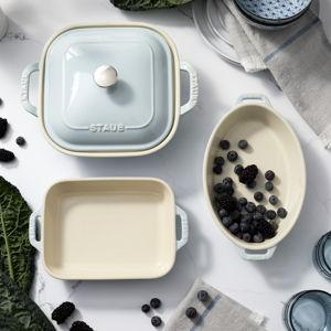 Staub Ceramic 4-pc Baking Pans Set, Casserole Dish with Lid, Brownie Pan, Light Blue