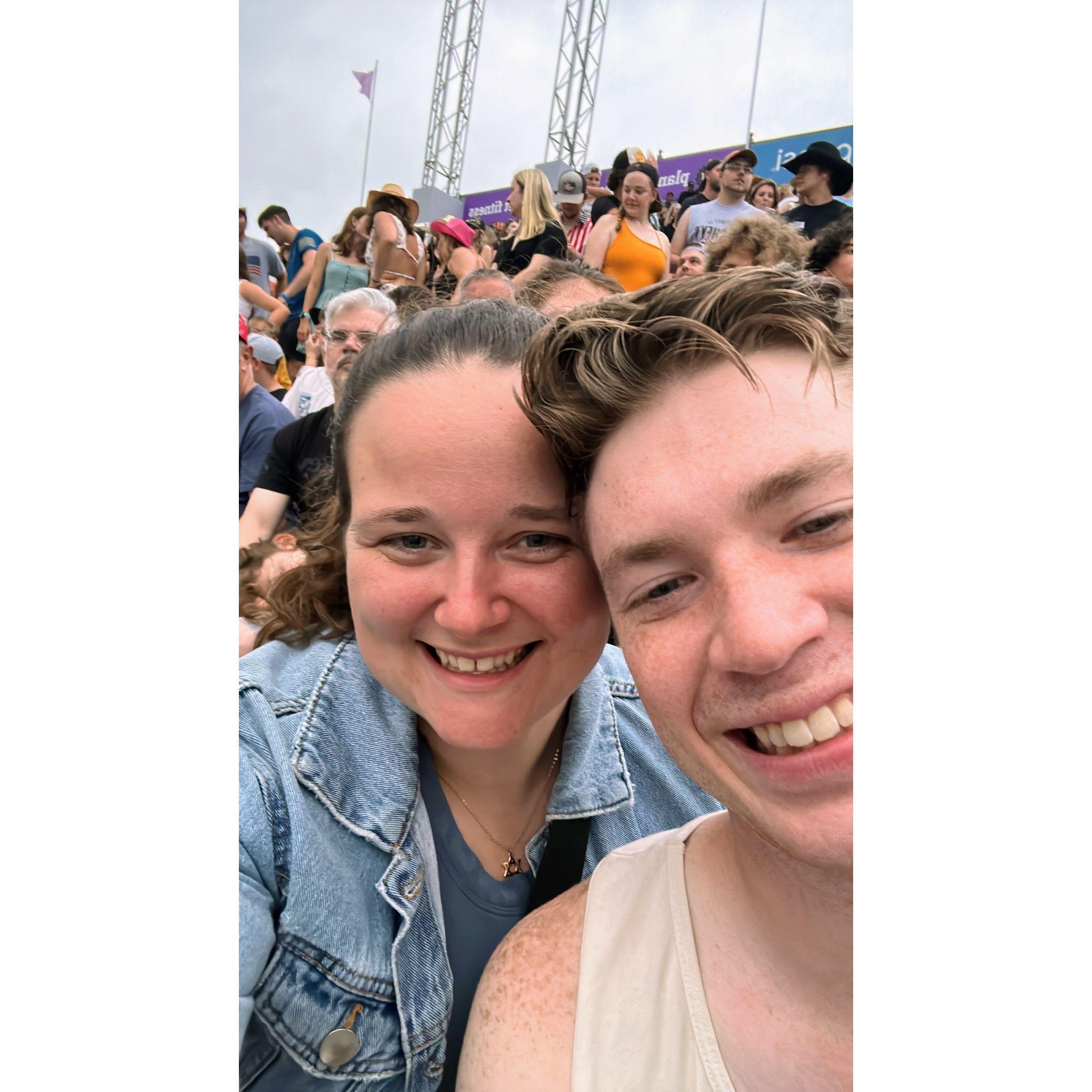On a Friedman family vacation in Hershey Park, we snuck away to see Zac Brown Band in concert.