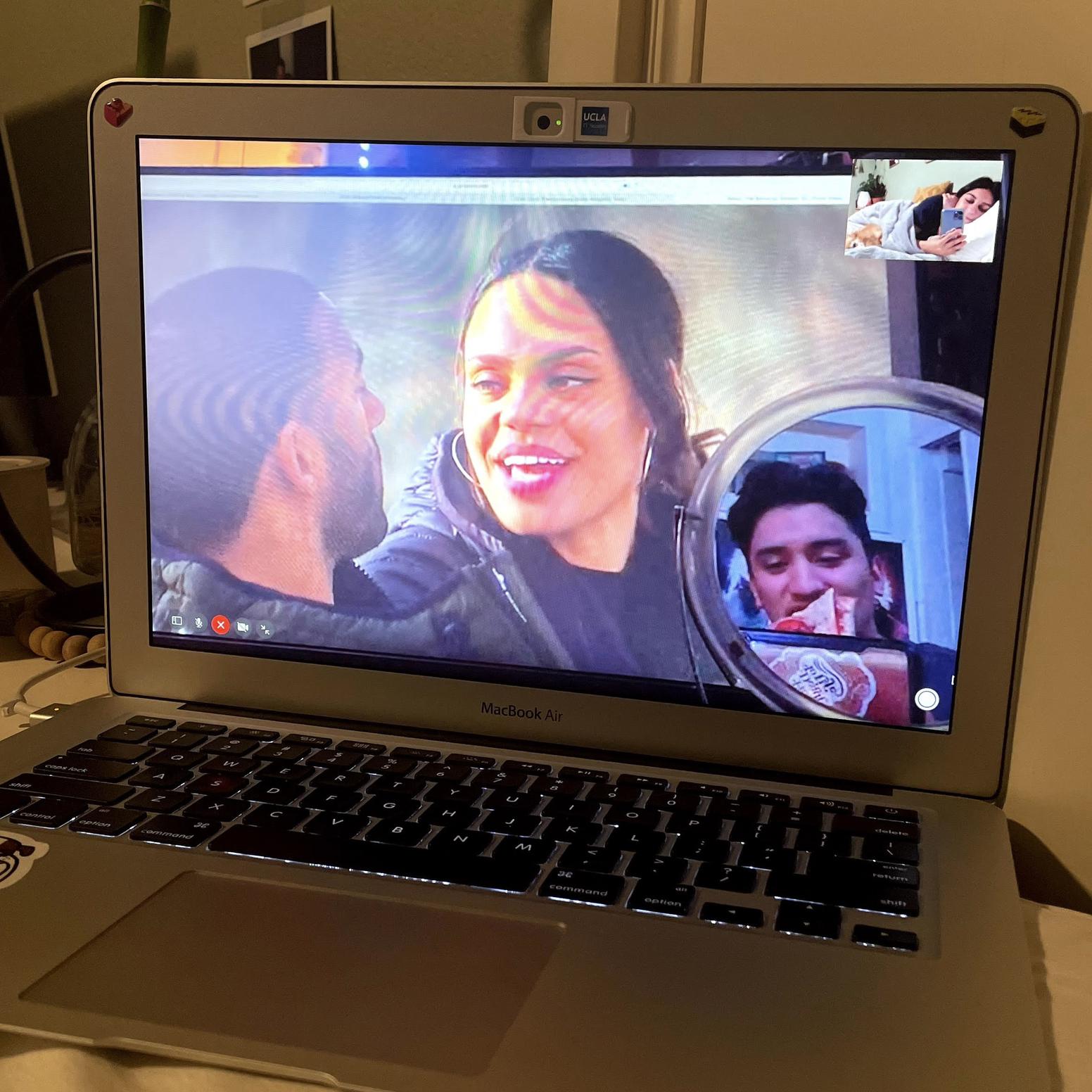 06.11.2021 | many of our memories consist of virtual dates because of the long distance. Here we are watching The Bachelor!
