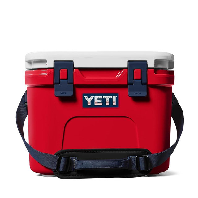 YETI Roadie 15 Hard Cooler with DoubleDuty Shoulder Strap