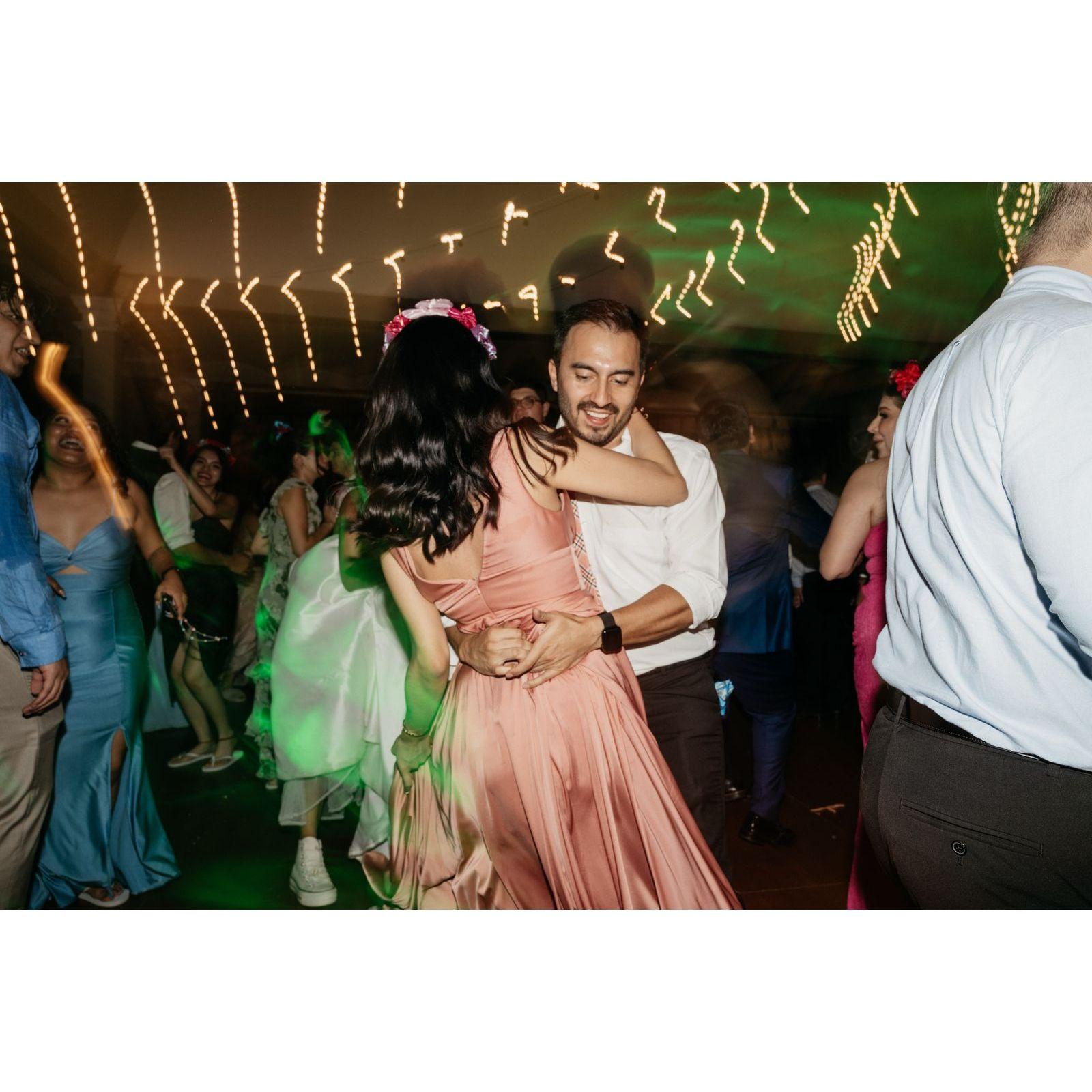 Guapos hasta en el mero baile 👌👌