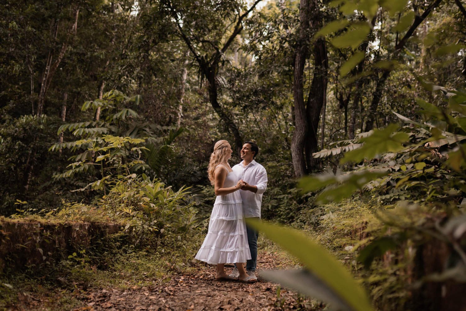 The Wedding Website of Lily Farquharson and Randy Jorge