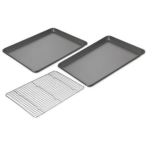 Chicago Metallic™ Professional Nonstick 3-Piece Cookie/Jelly Roll and Cooling Grid