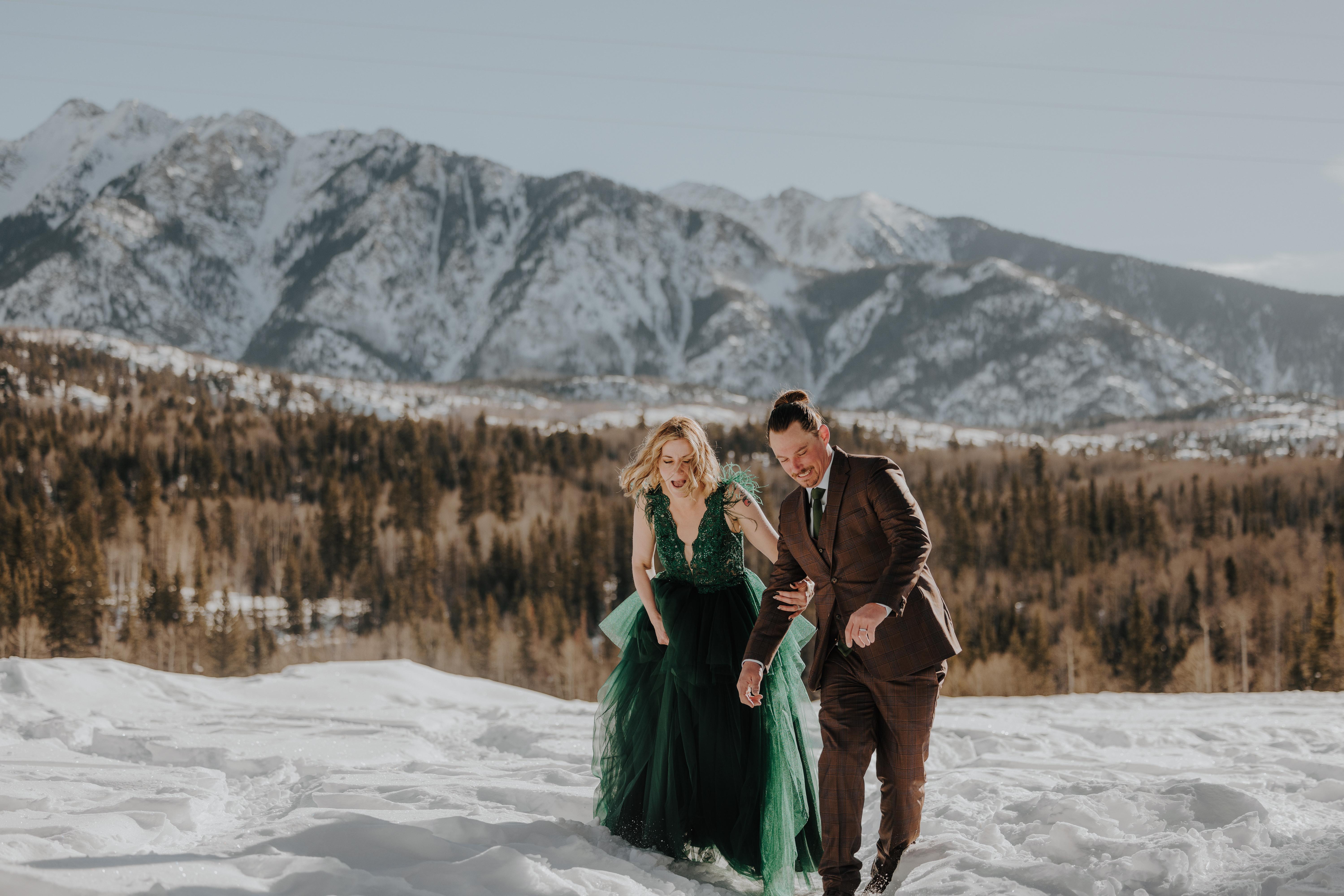 The Wedding Website of Necole Baer and Justin Schulenburg