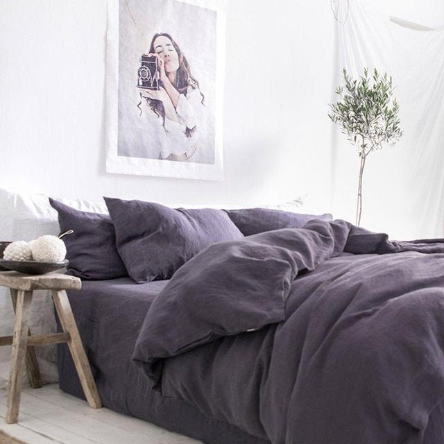 Linen bedding set in Purple Charcoal (duvet cover + 2 pillowcases).