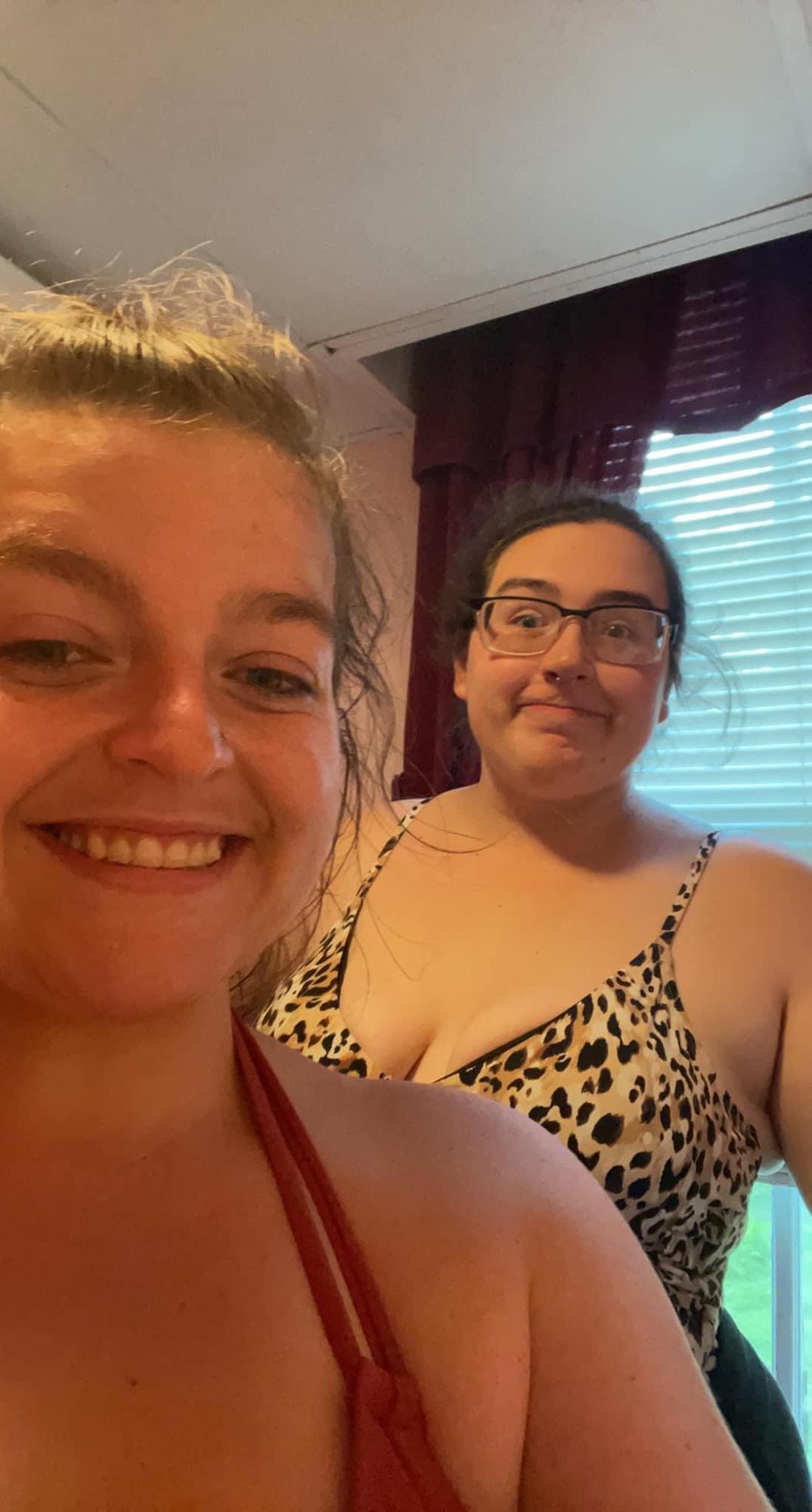 Catelyn (maid of honor) and Kayla