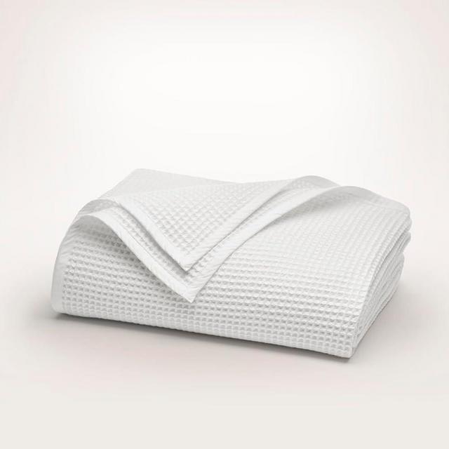 BOLL & BRANCH Waffle Bed Blanket – Luxurious 100% Organic Cotton Bedding – Soft, Lightweight and Breathable – Plush and Springy Waffle Weave Design – White, Full/Queen
