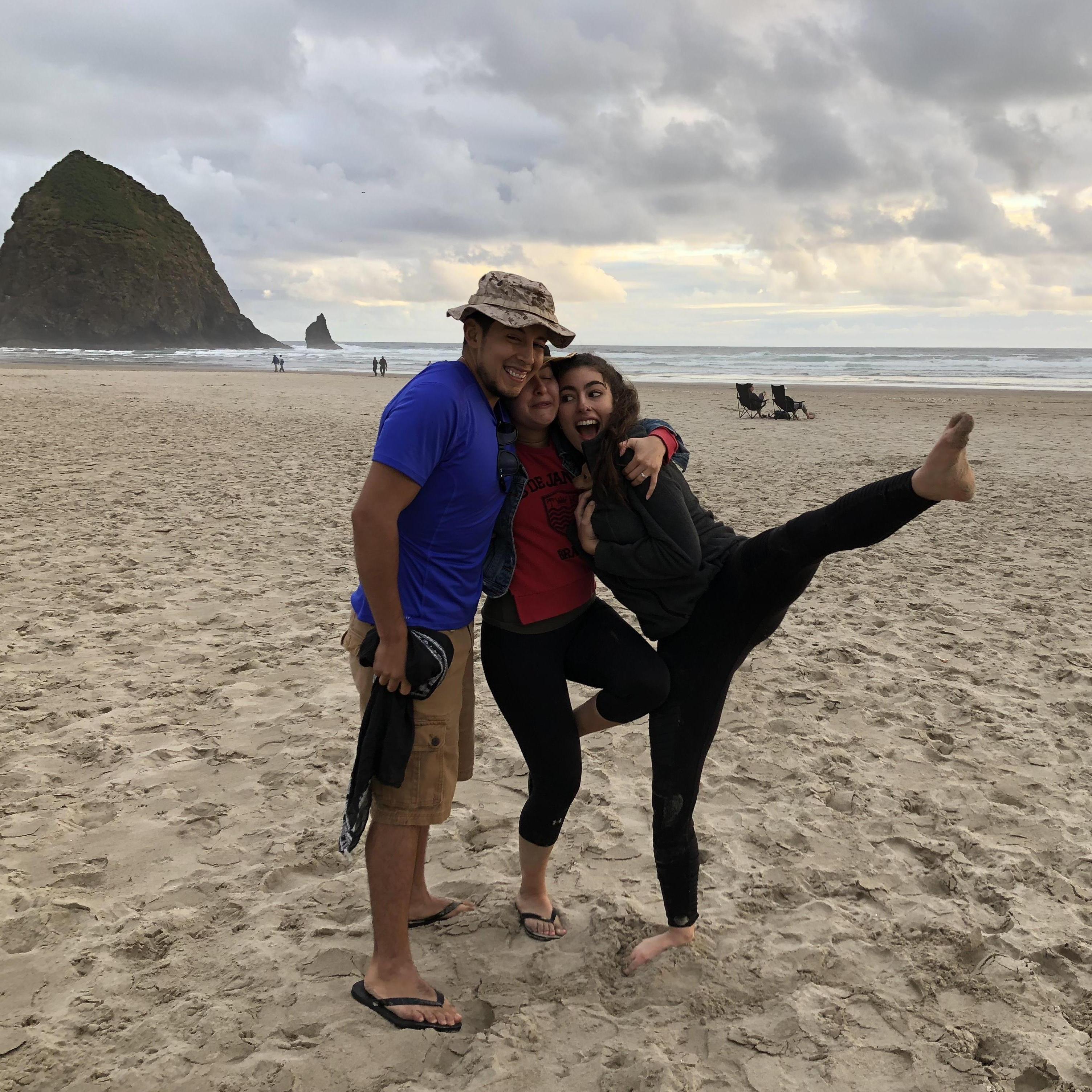 With Iara and Nina waiting for a Cannon Beach sunset
Desde el atlantico al pacifico <3 amiga linda