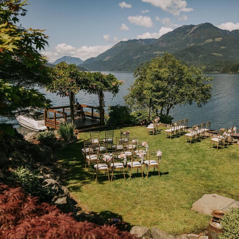 The Wedding Website of Laura Anne Horvath and Jesse Conrad McLellan