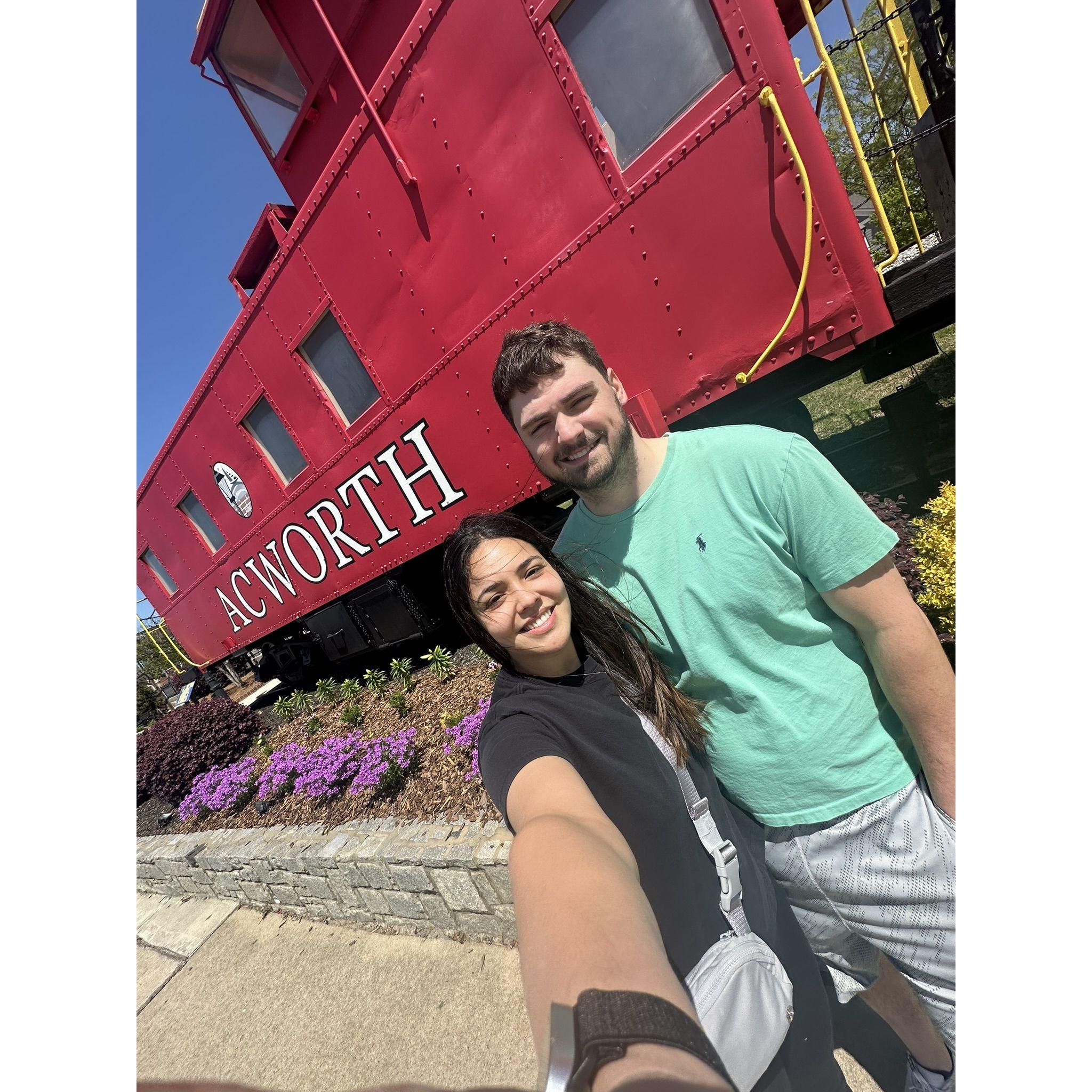 Windy Sunday walk around Downtown Acworth