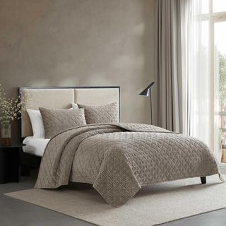Crushed Velvet 3-Piece Quilt Set